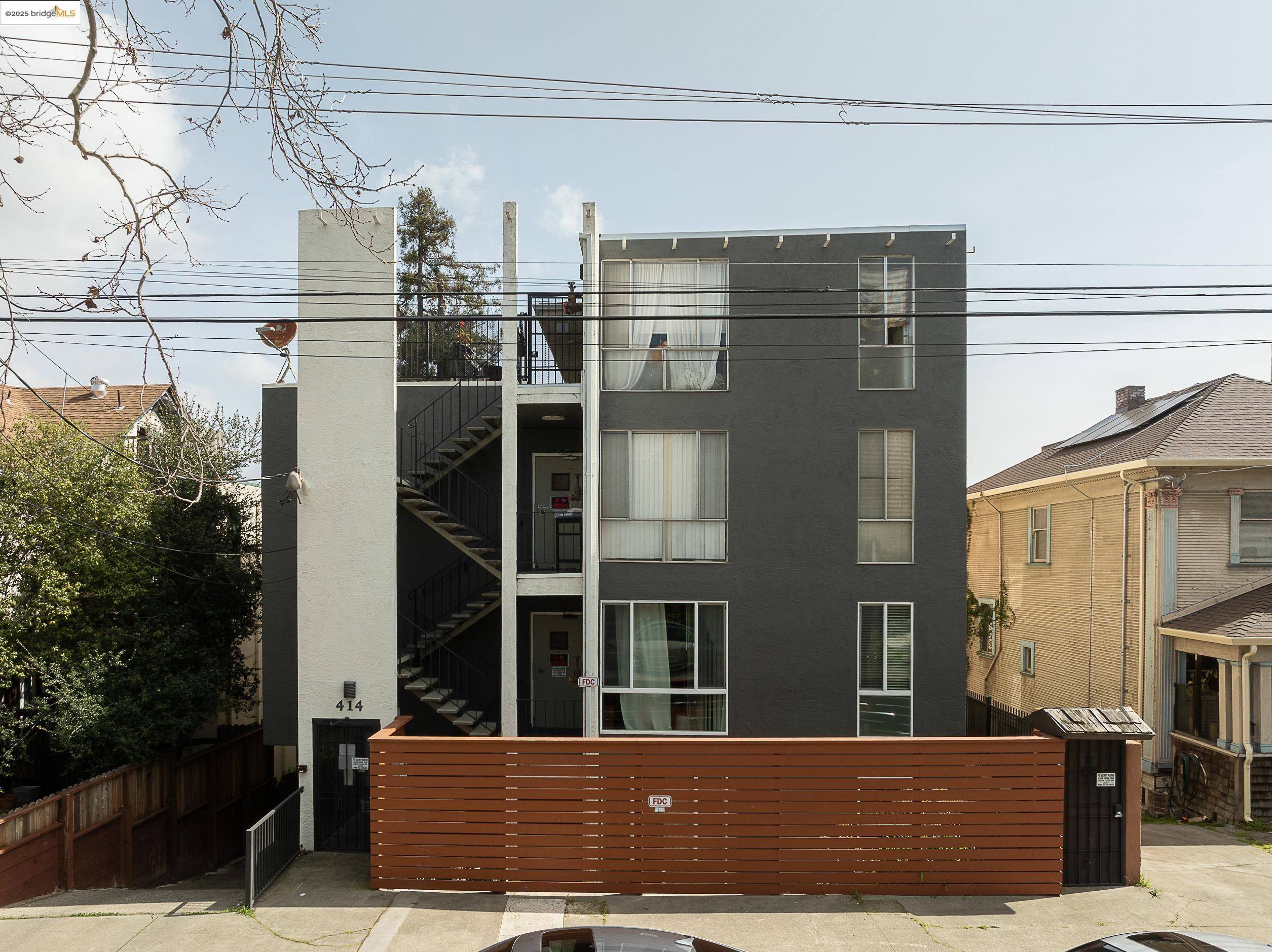 Oakland, CA 94611,414 Fairmount Ave