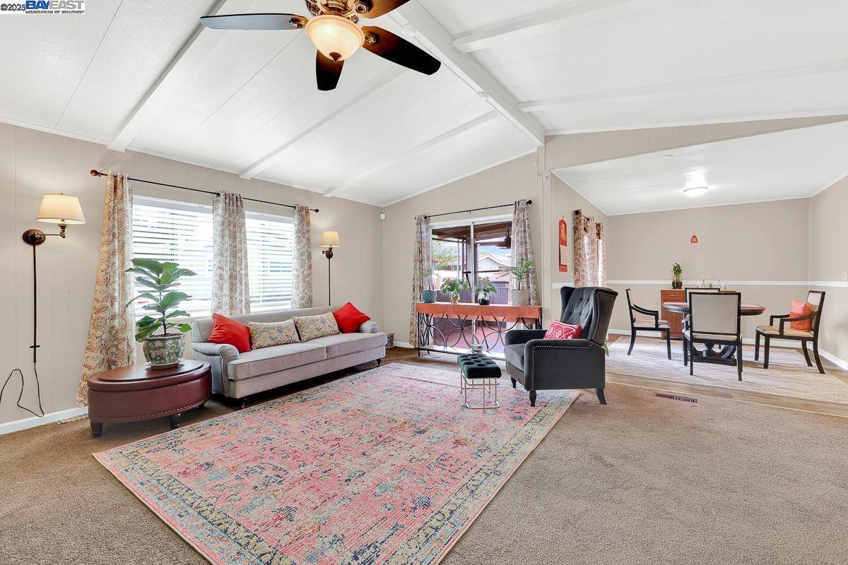Tracy, CA 95376,812 W Clover Rd 51
