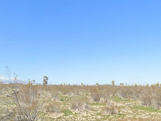 Adelanto, CA 92301,3323 Karst RD