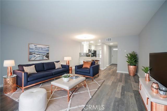 Canoga Park, CA 91303,7060 Shoup AVE 199