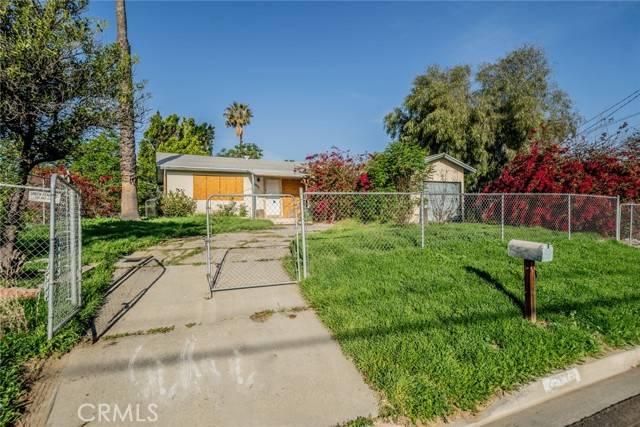 Jurupa Valley, CA 92509,4035 Campbell ST