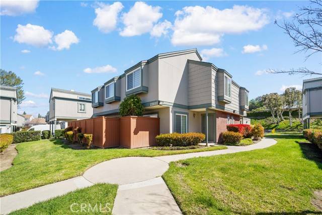 Diamond Bar, CA 91765,23650 Monument Canyon DR B