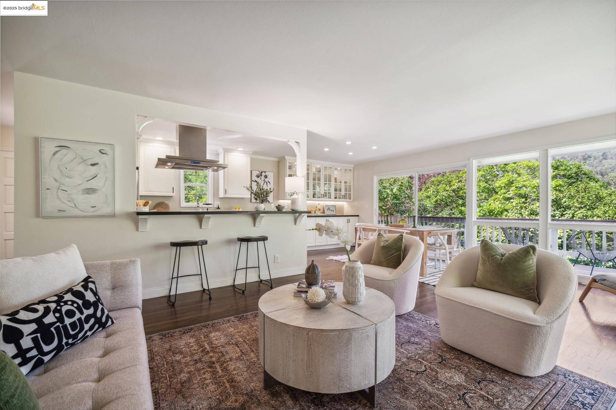 Oakland, CA 94611,1738 Indian WAY