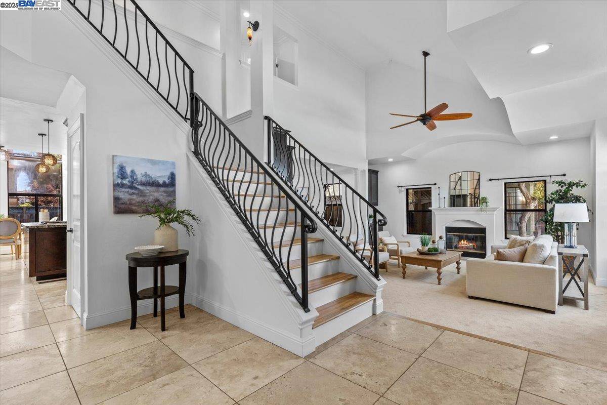 Morgan Hill, CA 95037,17485 Walnut Grove Dr.