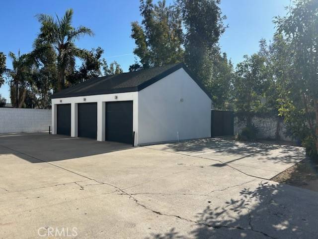 Santa Ana, CA 92701,849 N Van Ness AVE