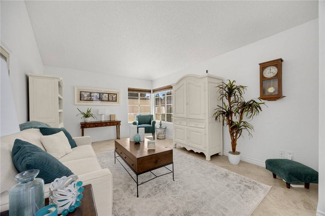 Banning, CA 92220,929 Oakland Hills DR