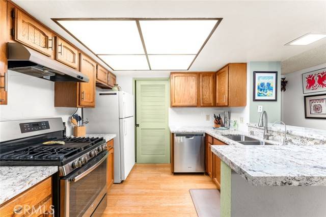 Redlands, CA 92373,254 E Fern AVE 207