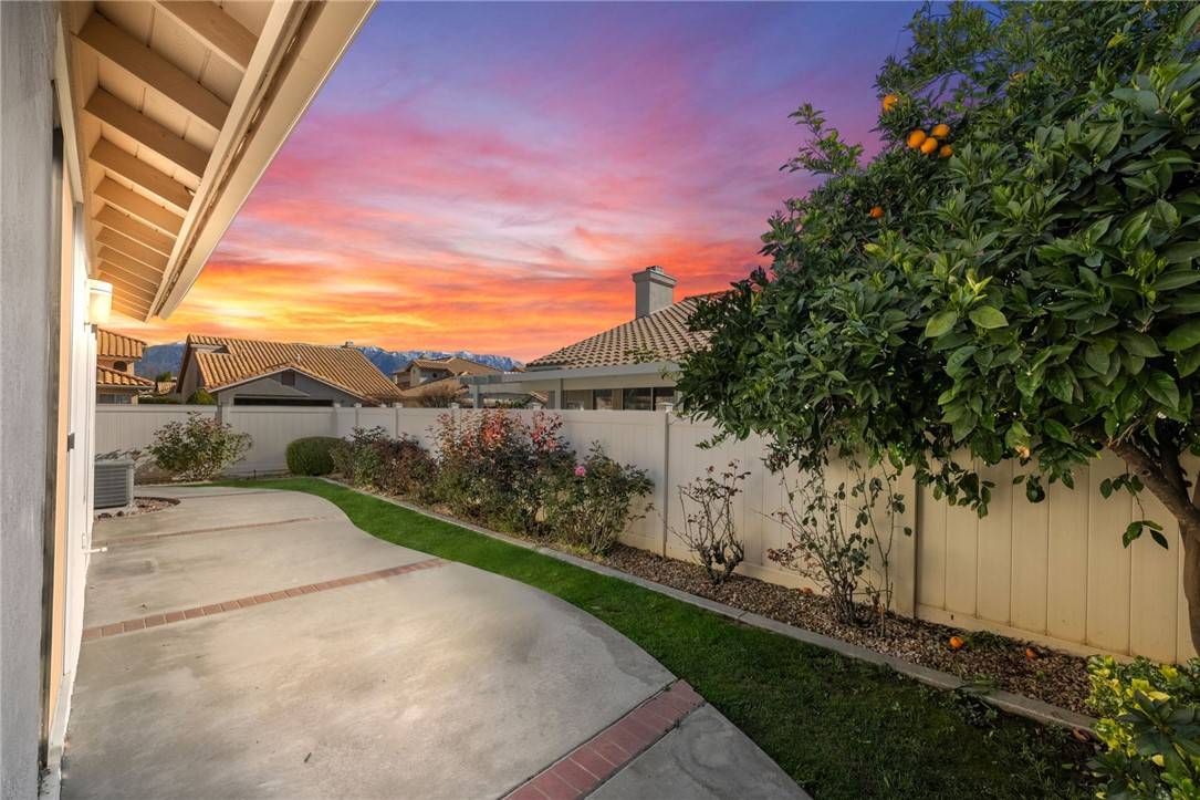 Banning, CA 92220,1284 Cypress Point DR