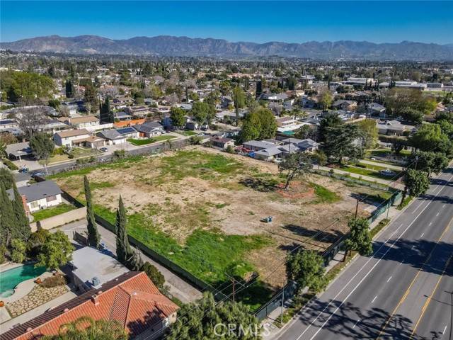 Northridge, CA 91325,17559 Devonshire ST