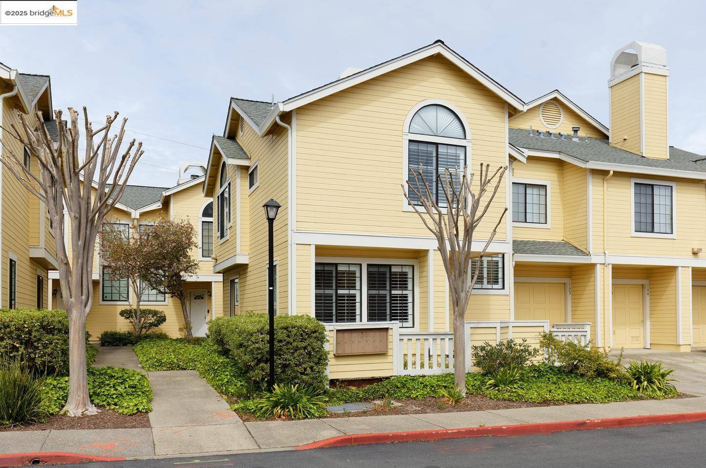 Hercules, CA 94547,911 Devonwood