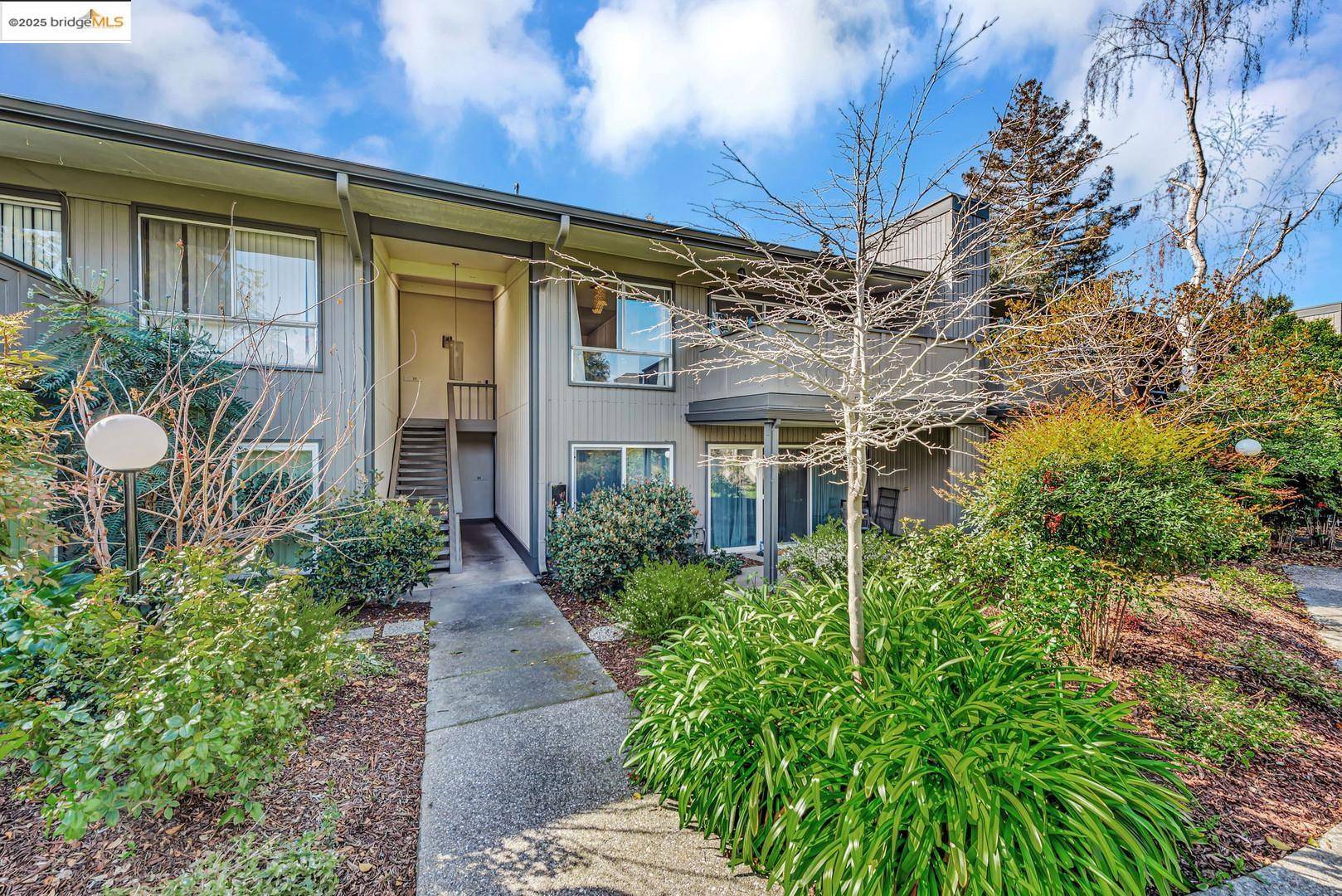 Santa Clara, CA 95051,121 Buckingham DR UNIT 25