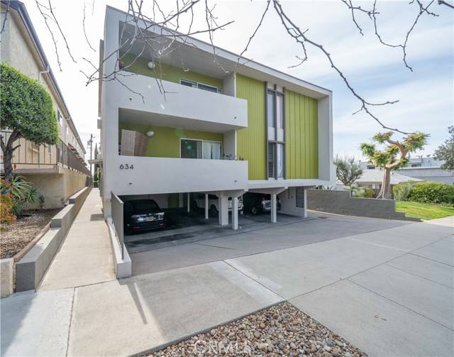 Burbank, CA 91501,634 E Harvard RD