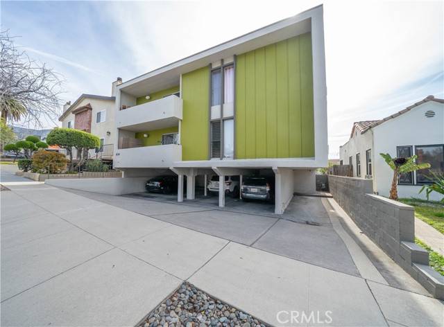 Burbank, CA 91501,634 E Harvard RD