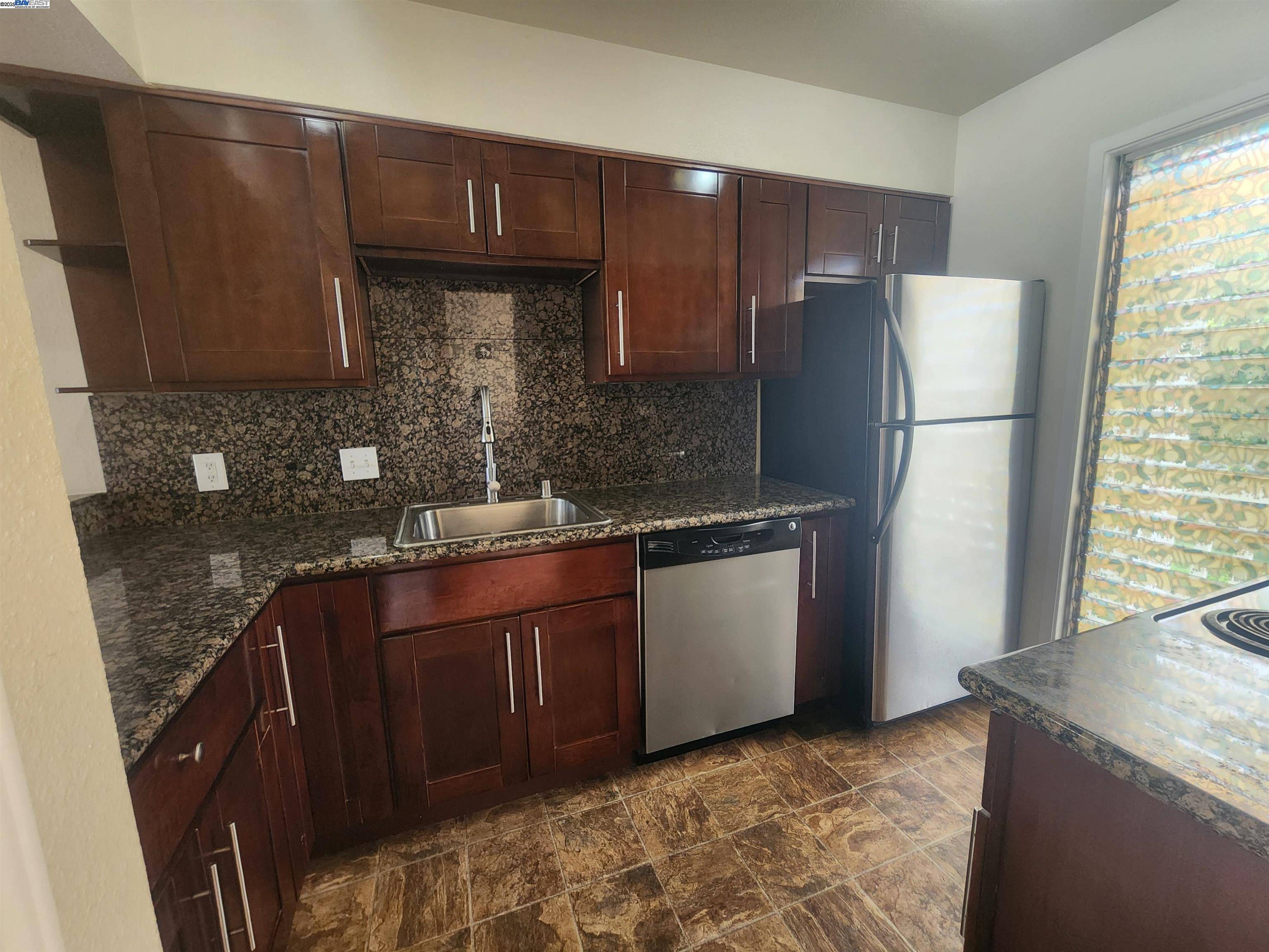 Pleasanton, CA 94566-6828,3375 NORTON WAY 8