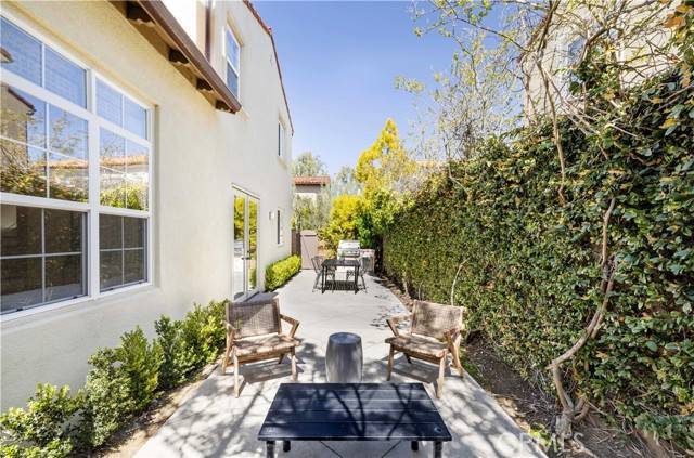 Irvine, CA 92603,40 Arborside