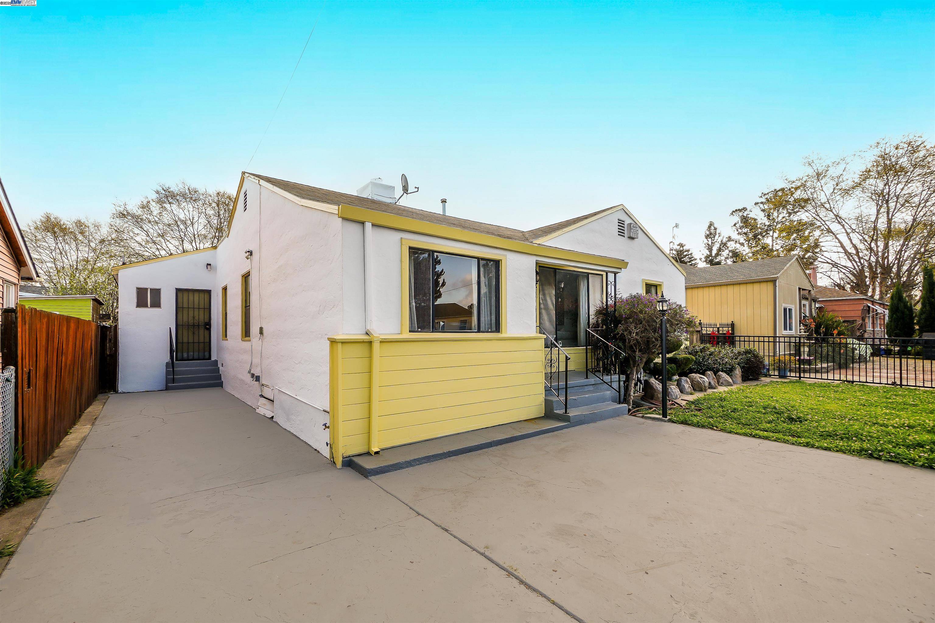 Oakland, CA 94603-3614,11132 Acalanes Dr