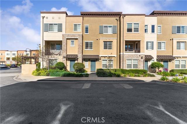 South El Monte, CA 91733,15 Eagles Nest DR