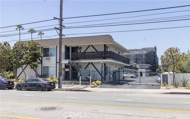 North Hollywood, CA 91601,5331 Cahuenga BLD