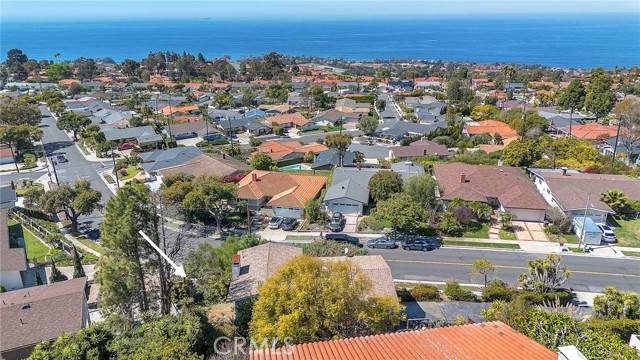 Rancho Palos Verdes, CA 90275,28130 Ambergate DR