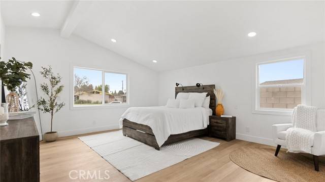 Northridge, CA 91324,8815 Quakertown AVE