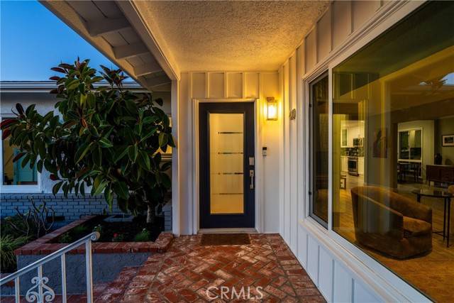 Redondo Beach, CA 90277,410 Via Mesa Grande