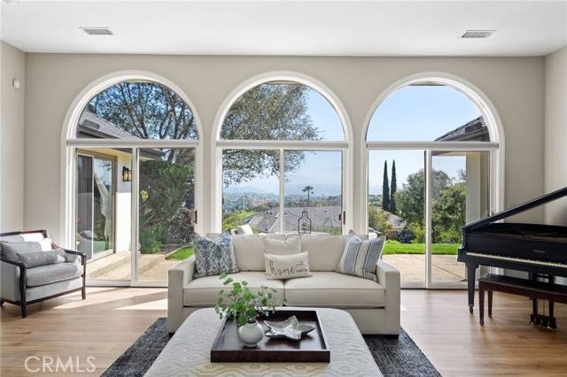 Fallbrook, CA 92028,377 Rancho Camino