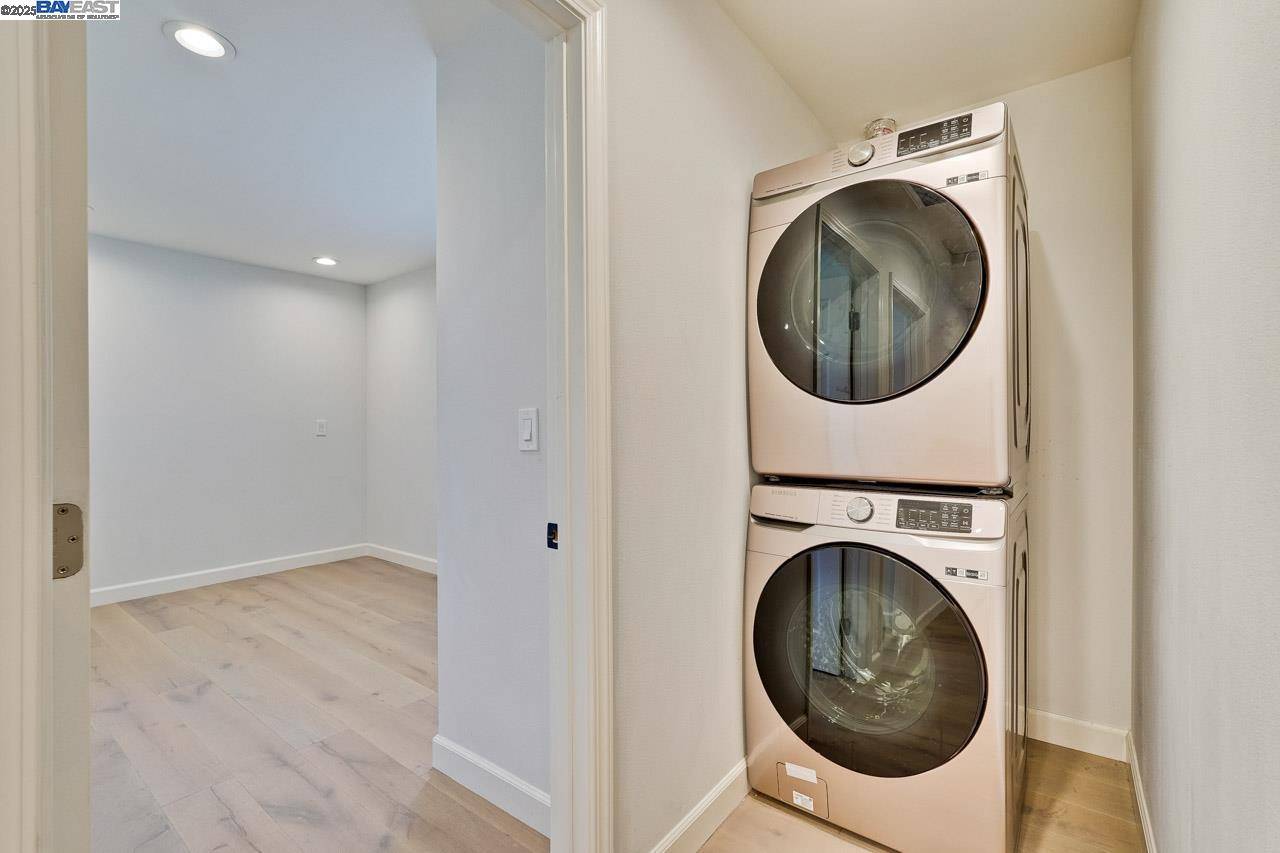 Mountain View, CA 94040,212 S Rengstorff Ave