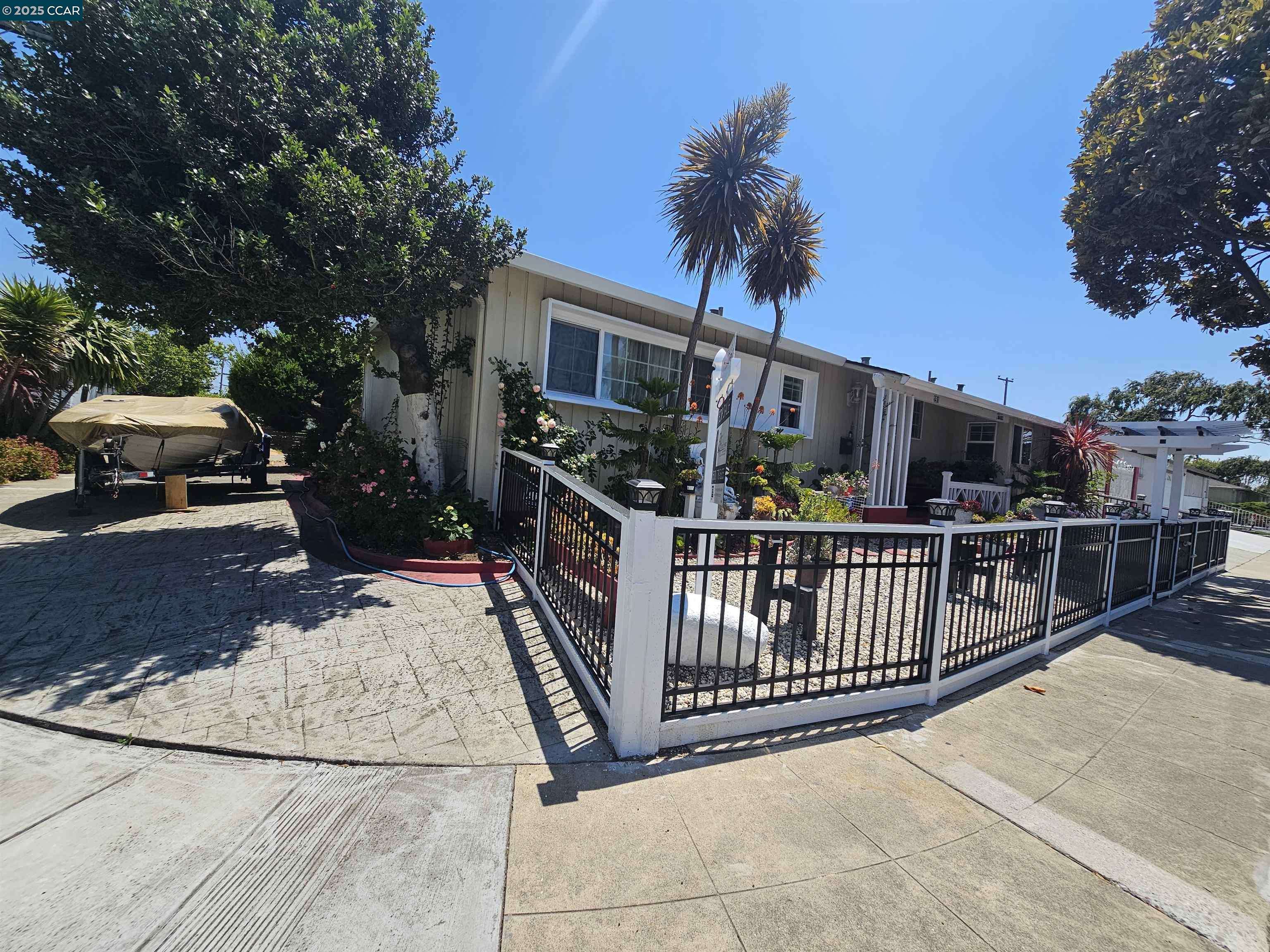 Hayward, CA 94544,291 Rousseau St