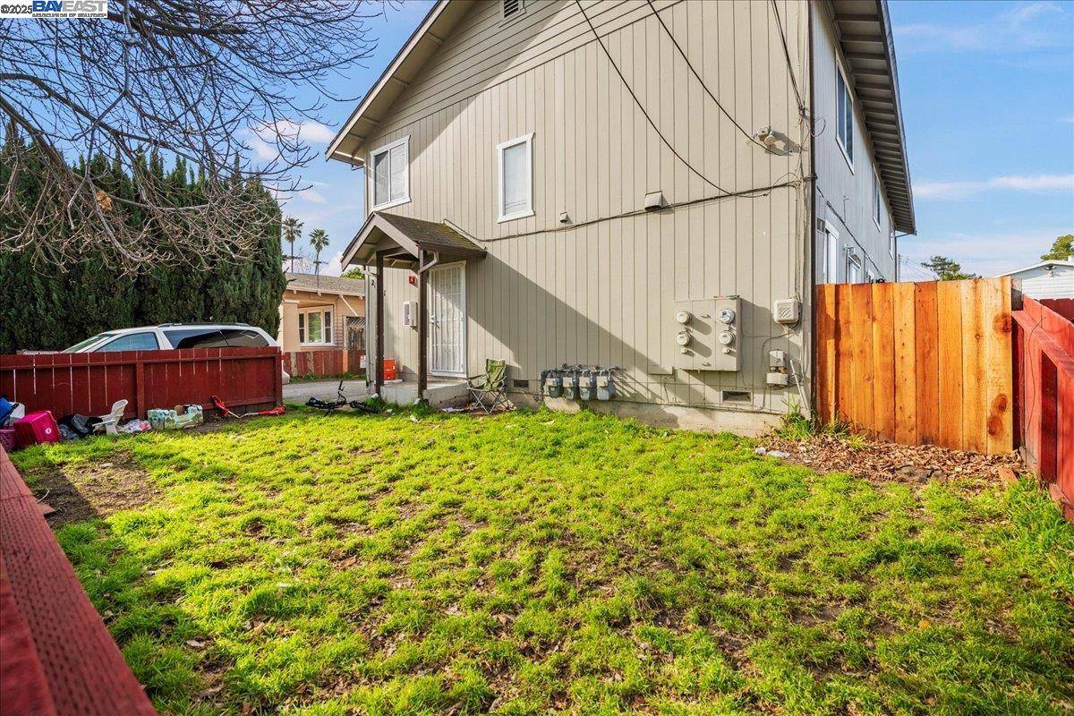 Hayward, CA 94541,21381 Montgomery Ave