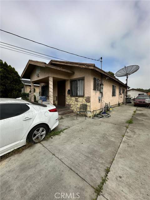 Los Angeles, CA 90003,221 W 106th ST