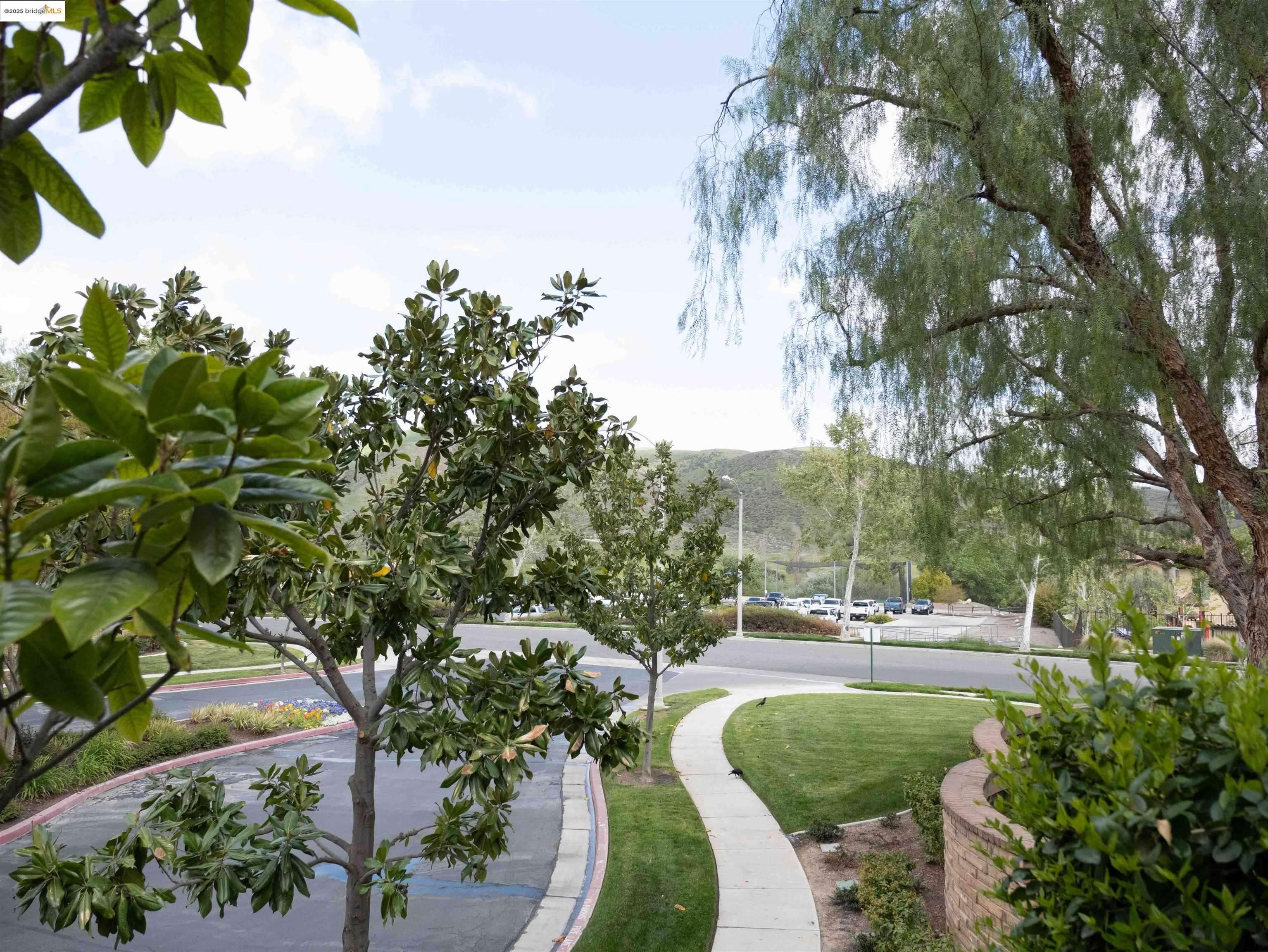 Corona, CA 92883,4464 Owens St 104
