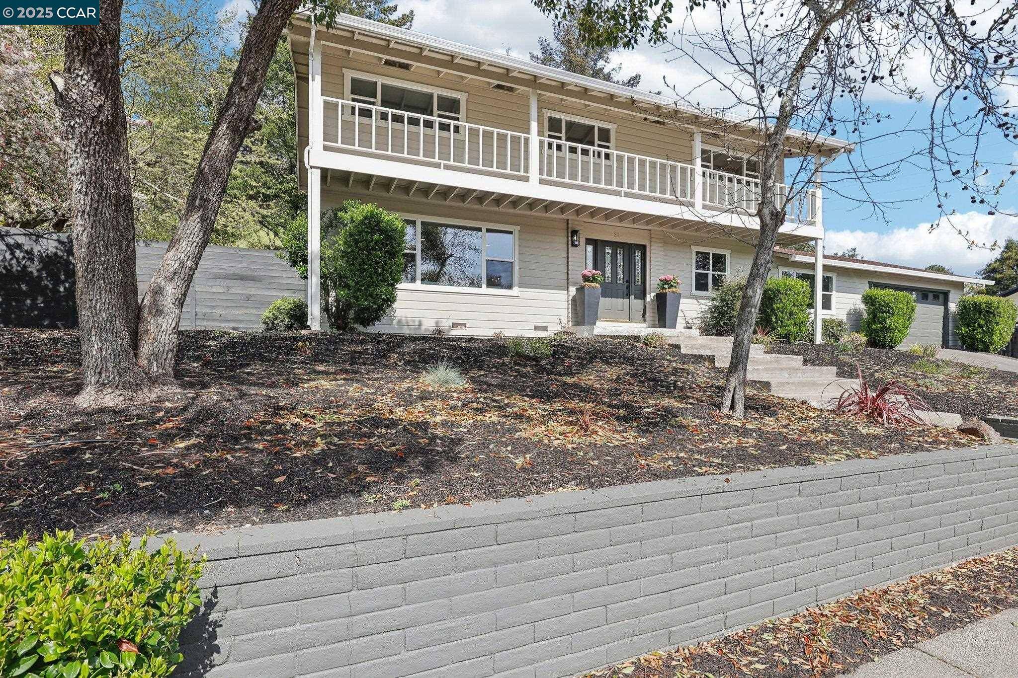 Moraga, CA 94556,211 Corliss Dr
