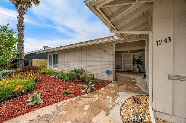 Placentia, CA 92870,1243 Brian ST