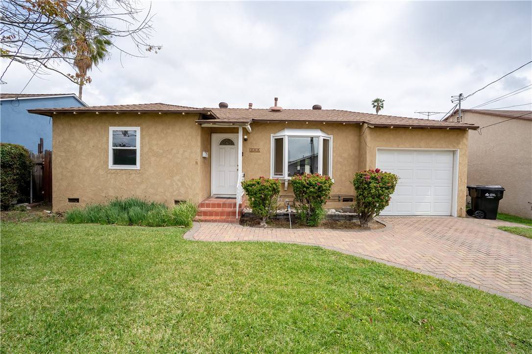Azusa, CA 91702,208 N Orange AVE