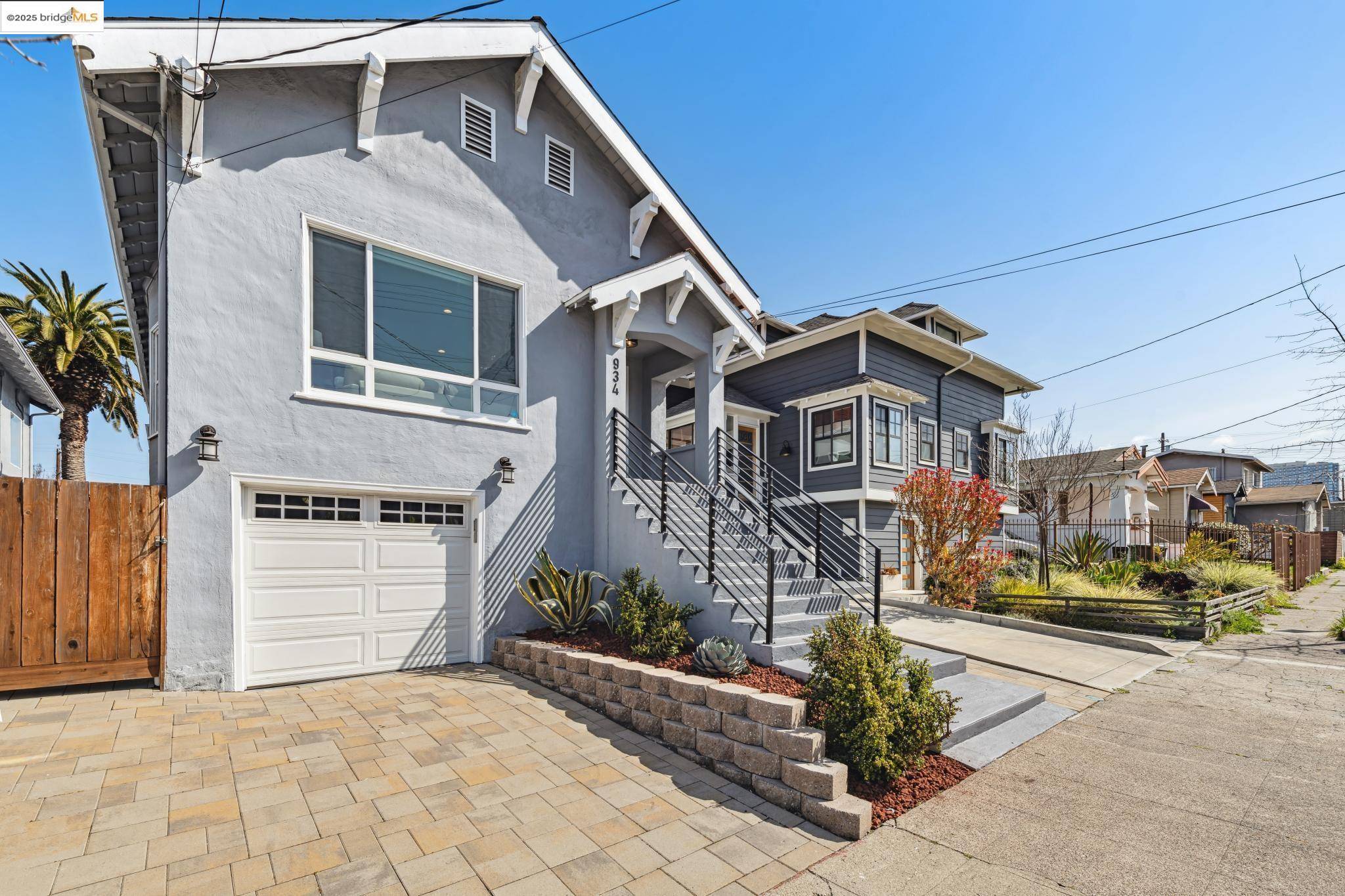 Oakland, CA 94608,934 Apgar St