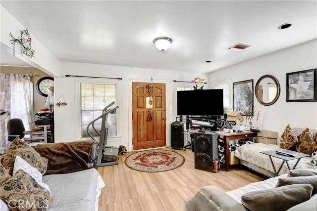 Whittier, CA 90602,7949 7951 Washington AVE