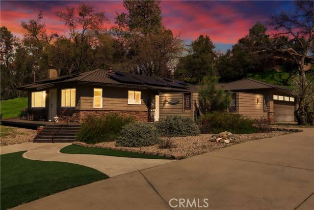 Mariposa, CA 95338,5023 Smith RD