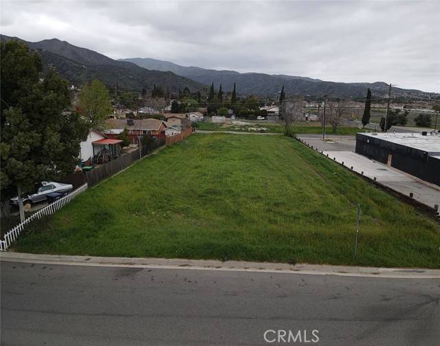 Lake Elsinore, CA 92530,33027 Macy ST