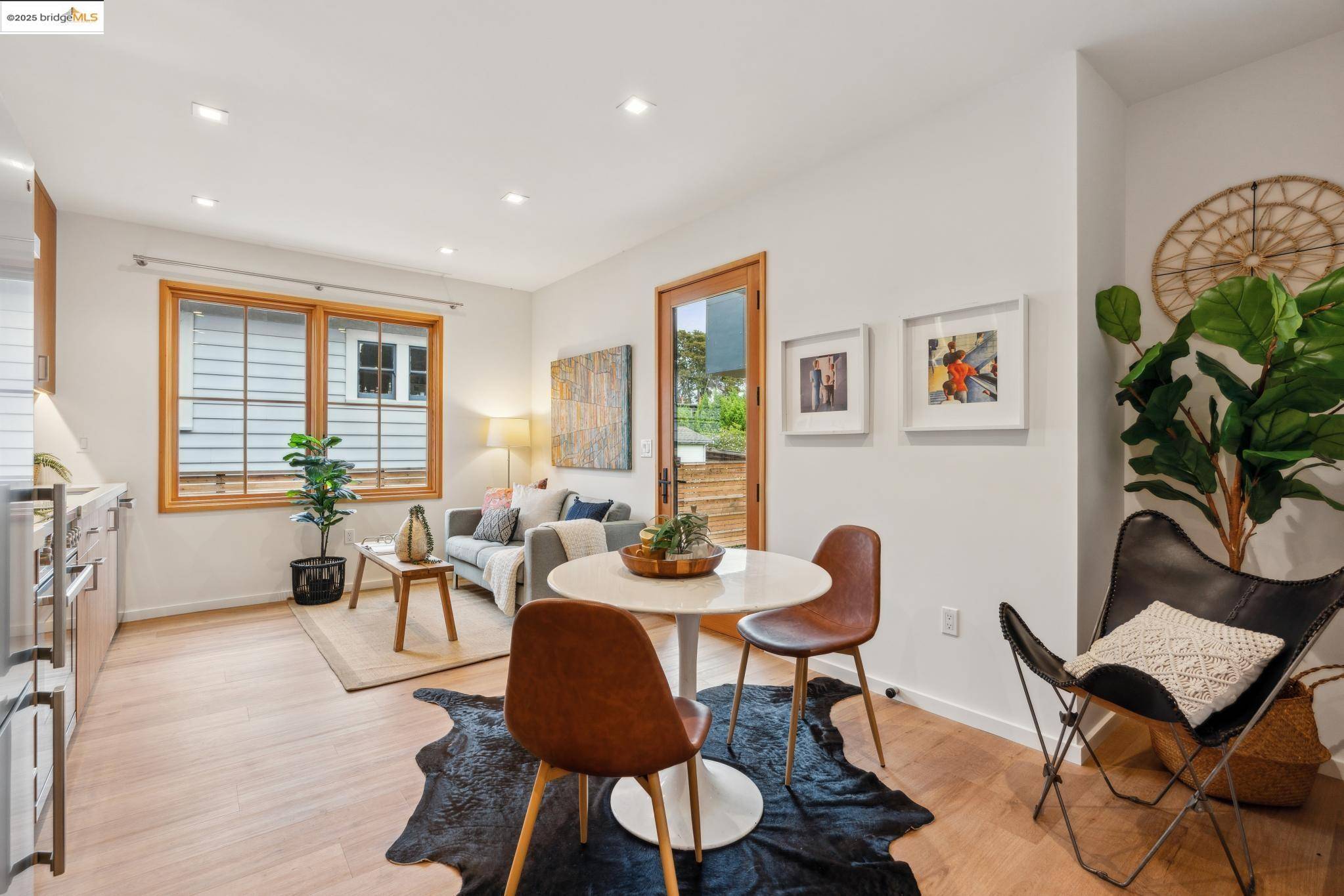 Berkeley, CA 94702,1208-1208A Delaware St