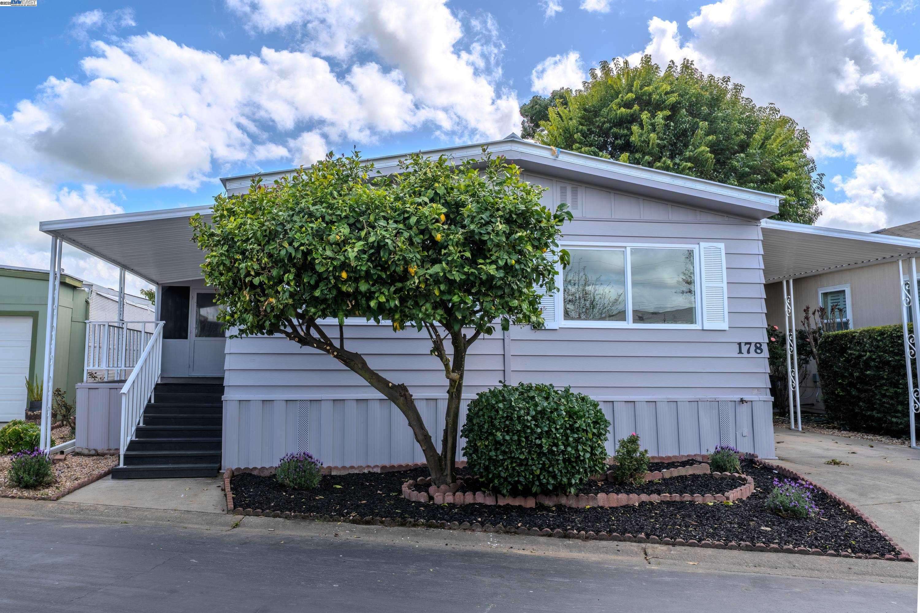 Pleasanton, CA 94566,3263 Vineyard Ave 178