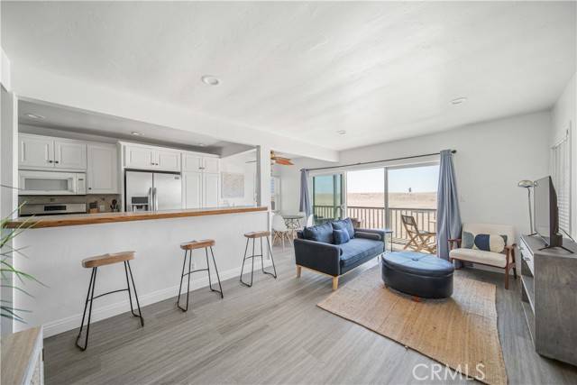 Seal Beach, CA 90740,1003 Seal WAY