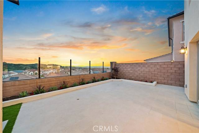 Irvine, CA 92602,206 Collino