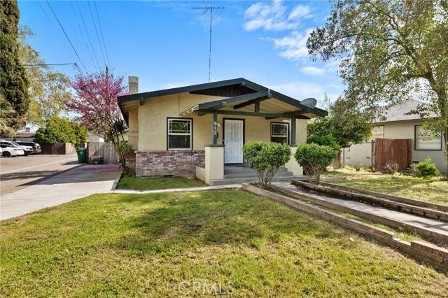 Madera, CA 93637,912 W Yosemite AVE