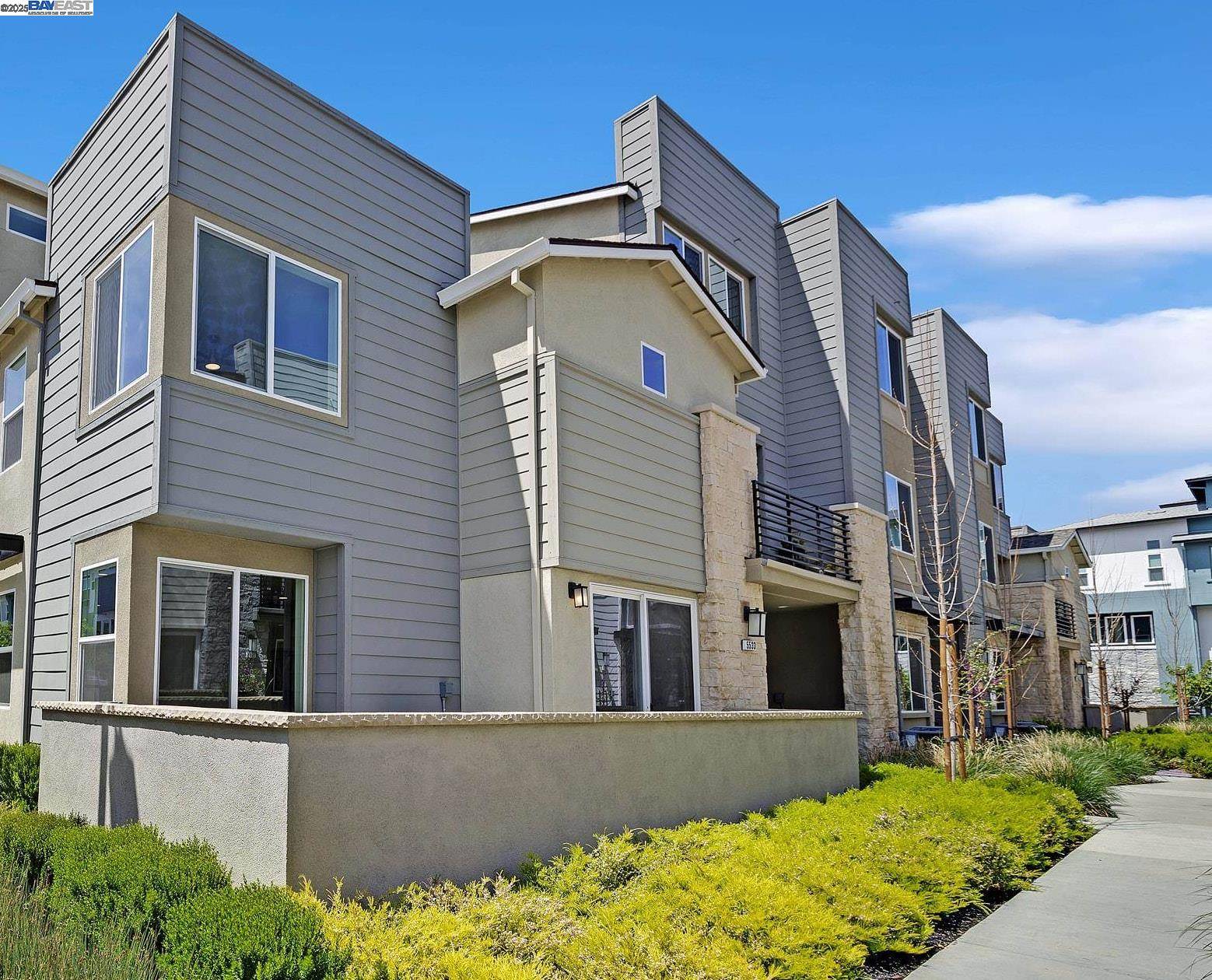 Dublin, CA 94568,5537 Holly Bay Ave