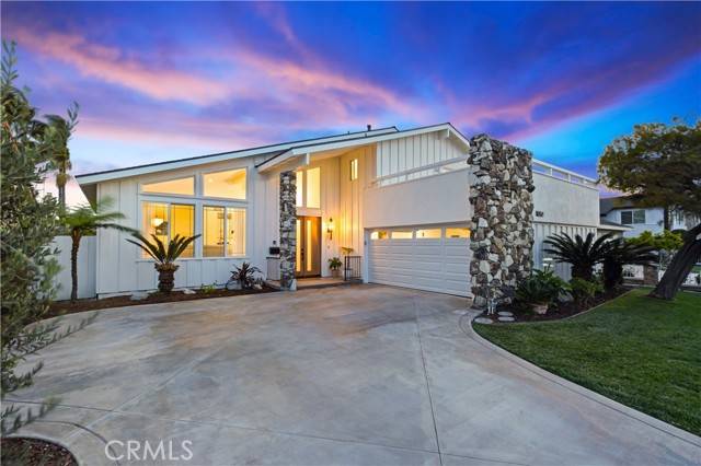 Huntington Beach, CA 92647,6852 Loyola DR