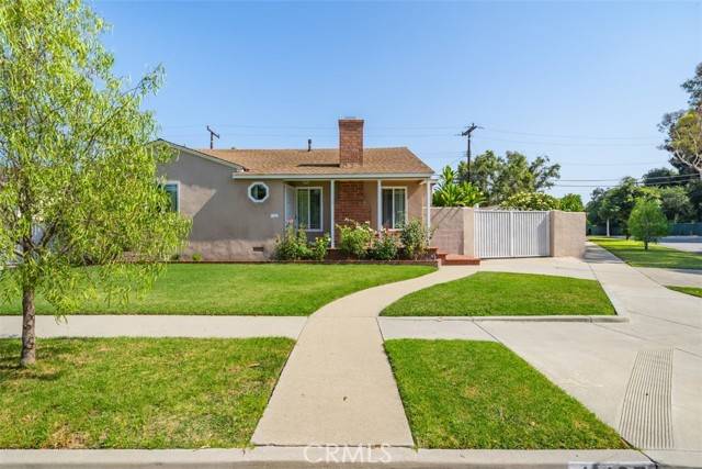 Santa Fe Springs, CA 90670,11127 Davenrich ST