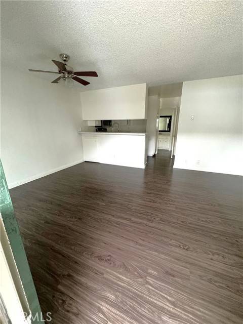 Torrance, CA 90503,3649 Emerald ST 112