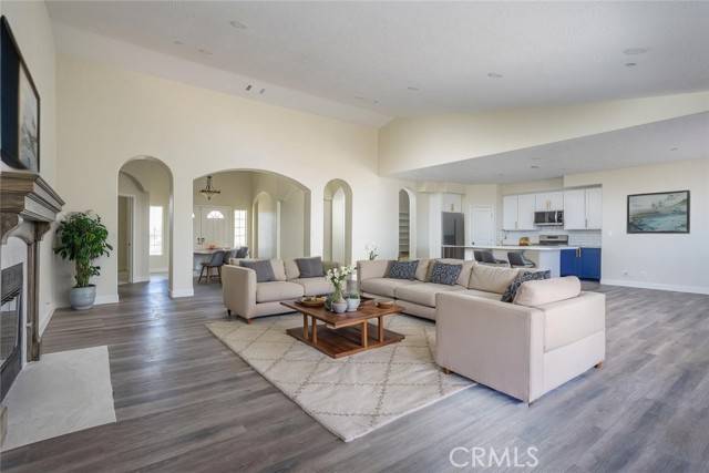 Oak Hills, CA 92344,9678 Farmington ST