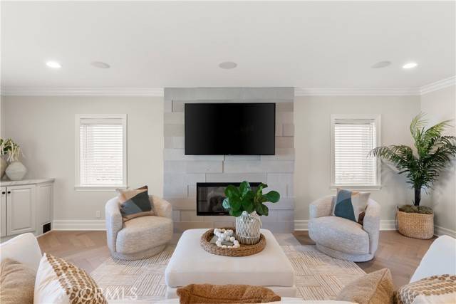 Hermosa Beach, CA 90254,668 Longfellow AVE