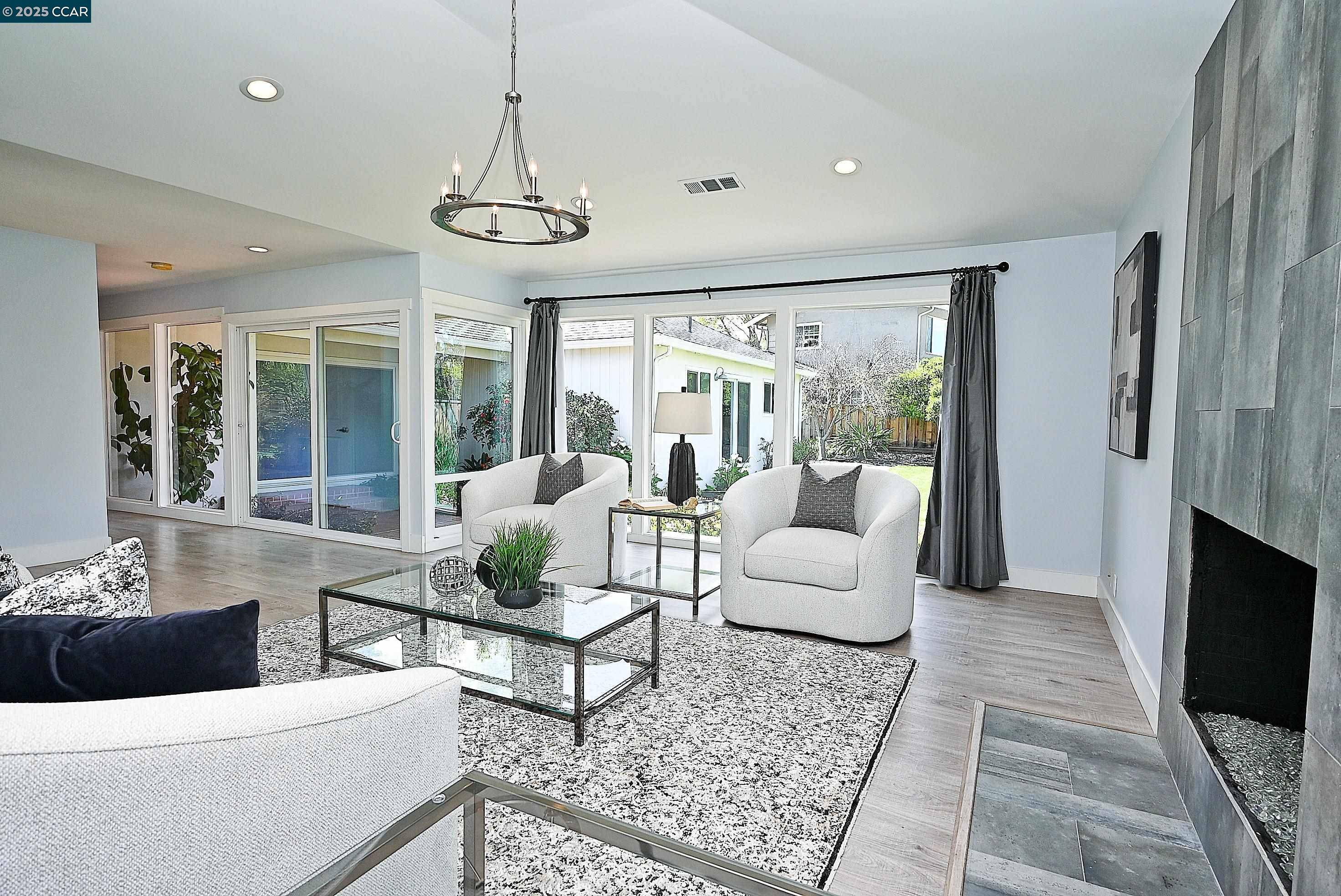 Walnut Creek, CA 94598,383 Caravelle Dr